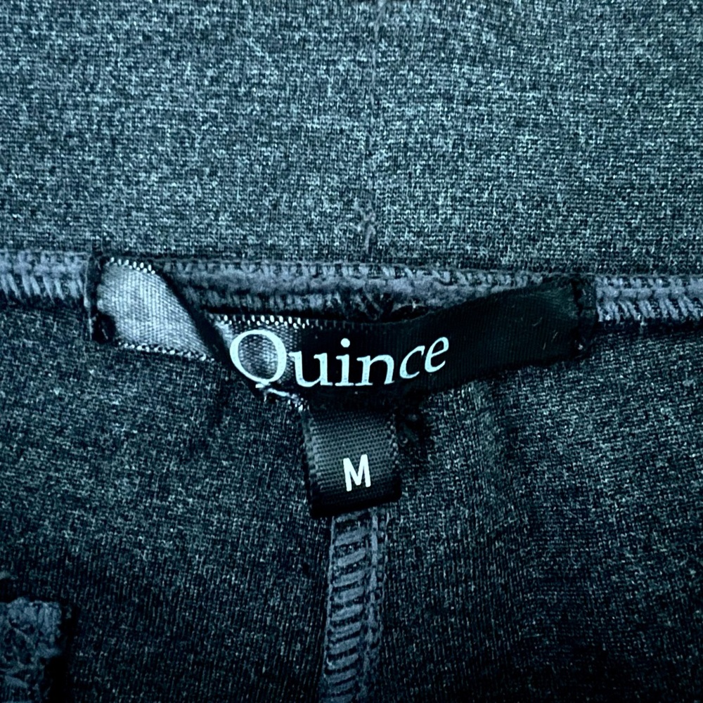 QUINCE Ultra-Stretch Ponte Straight Leg Gray Pant Medium Petite - Picture 4 of 5